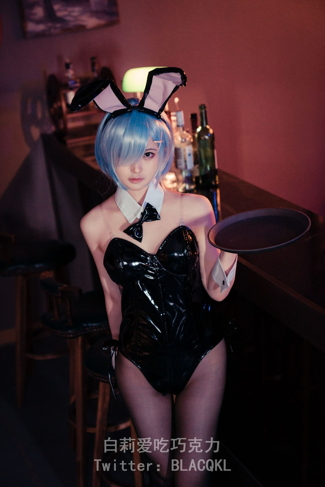 白莉愛吃巧克力《蕾姆兔女郎》