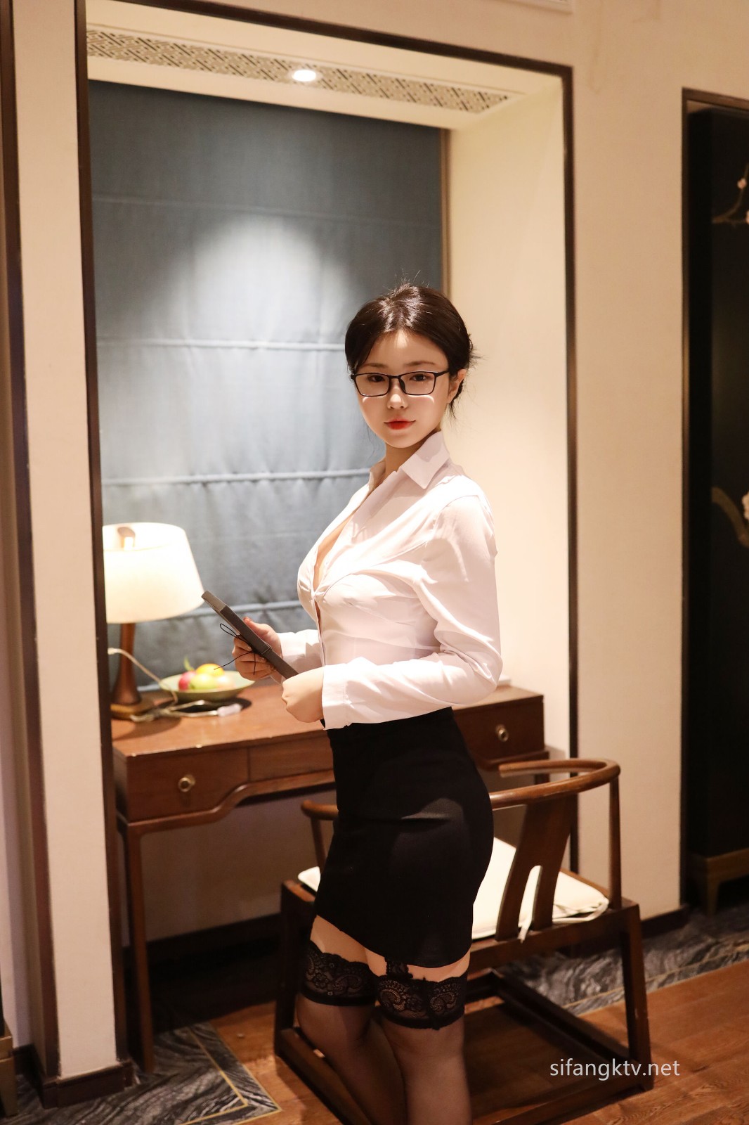 陳小花《職業裝OL》
